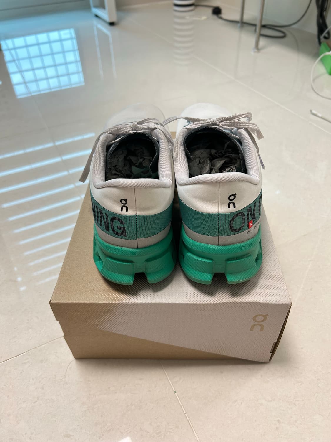 온러닝 클라우드몬스터 하이퍼 280 상품이미지4