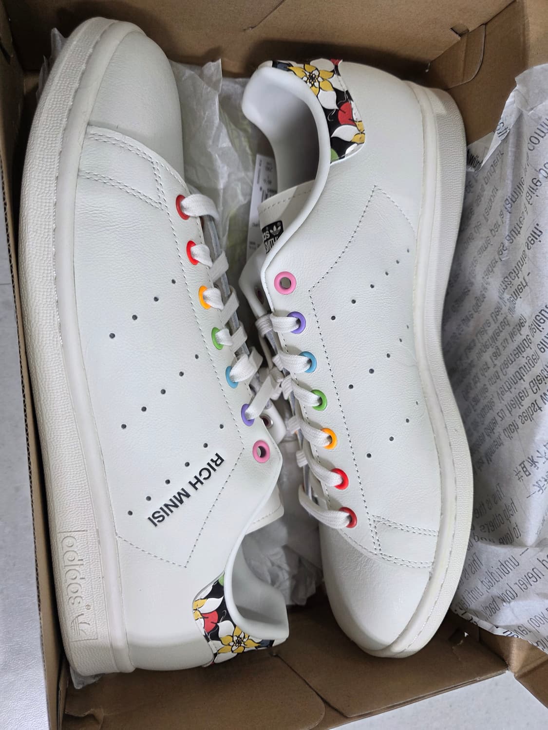 [새상품] 아디다스 리치 므니시x스탠 스미스 프라이드ID7494 300 상품이미지4