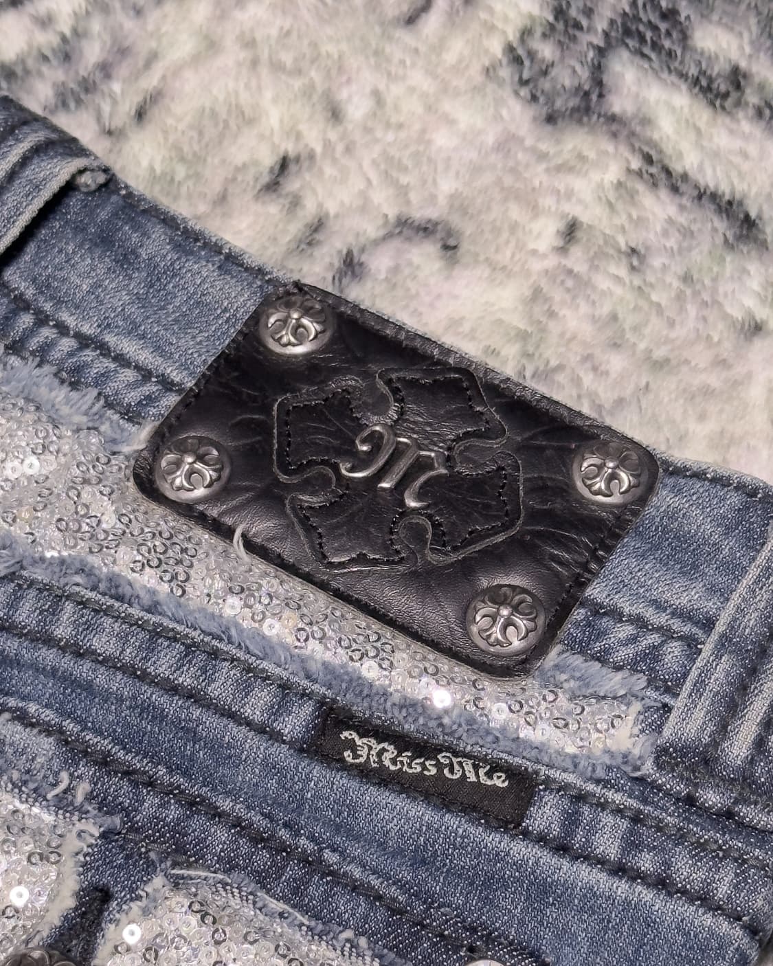 {Miss Me} Sequin Pocket Capri Jeans  상품이미지10