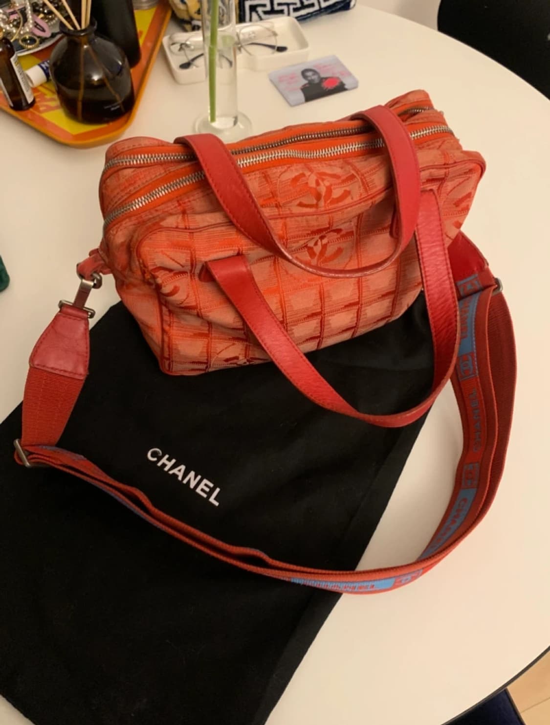 샤넬 트래블 스포츠 백 오렌지 레드 레어템 상품이미지1