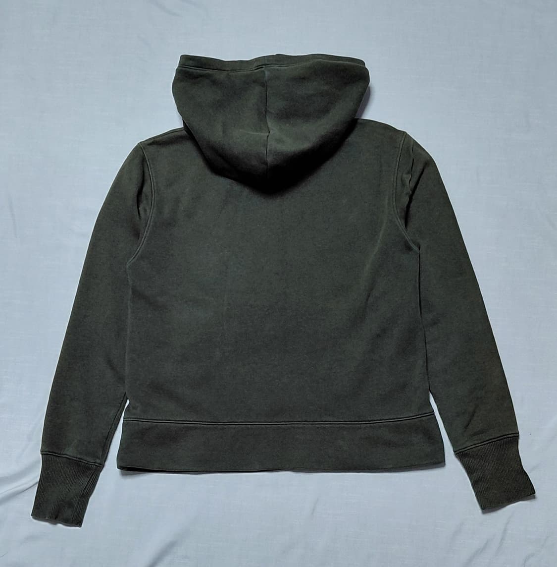 언더아머 카키색 후드티 MD (무료배송) 상품이미지5