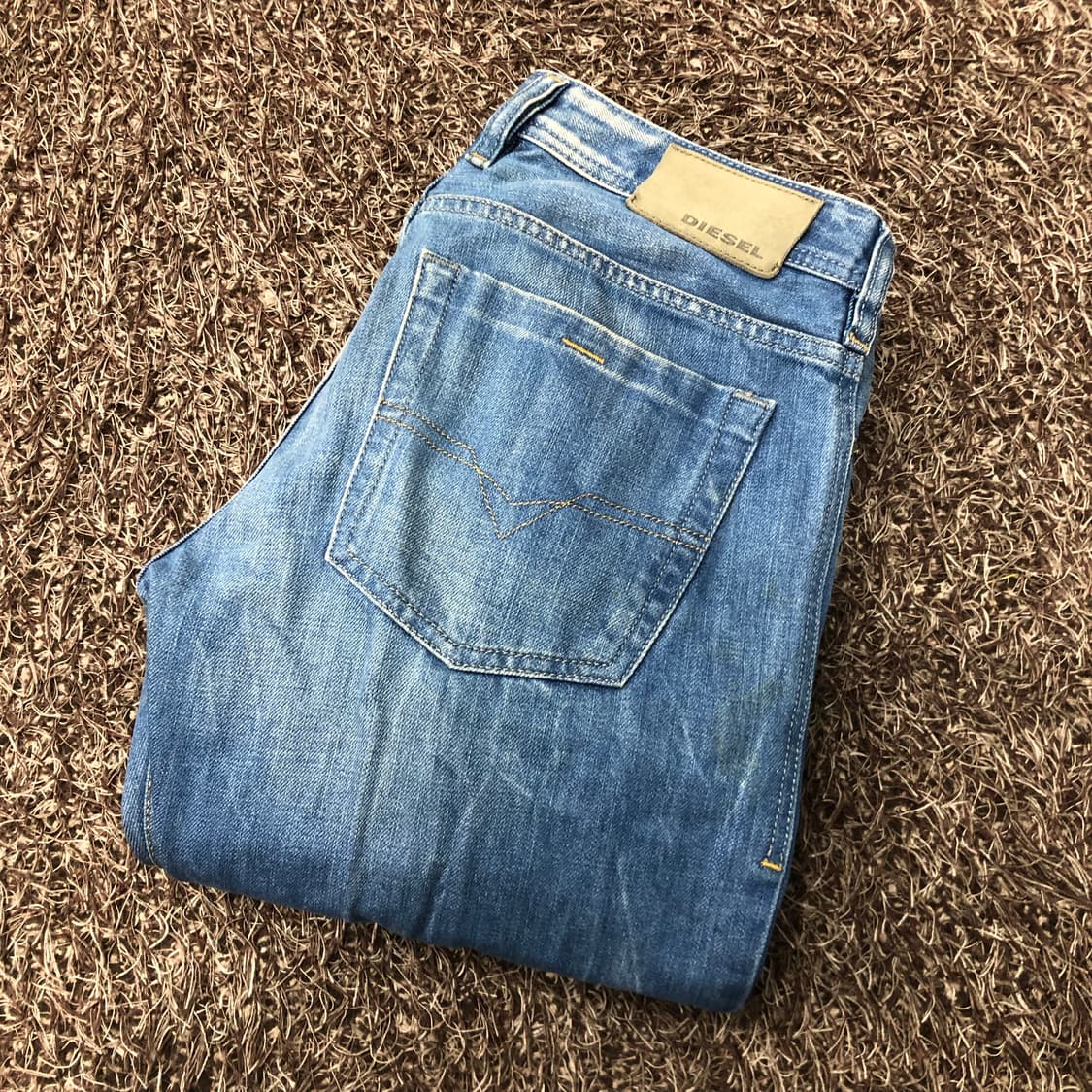 디젤 ZATINY 워싱 부츠컷 데님 팬츠 상품이미지1