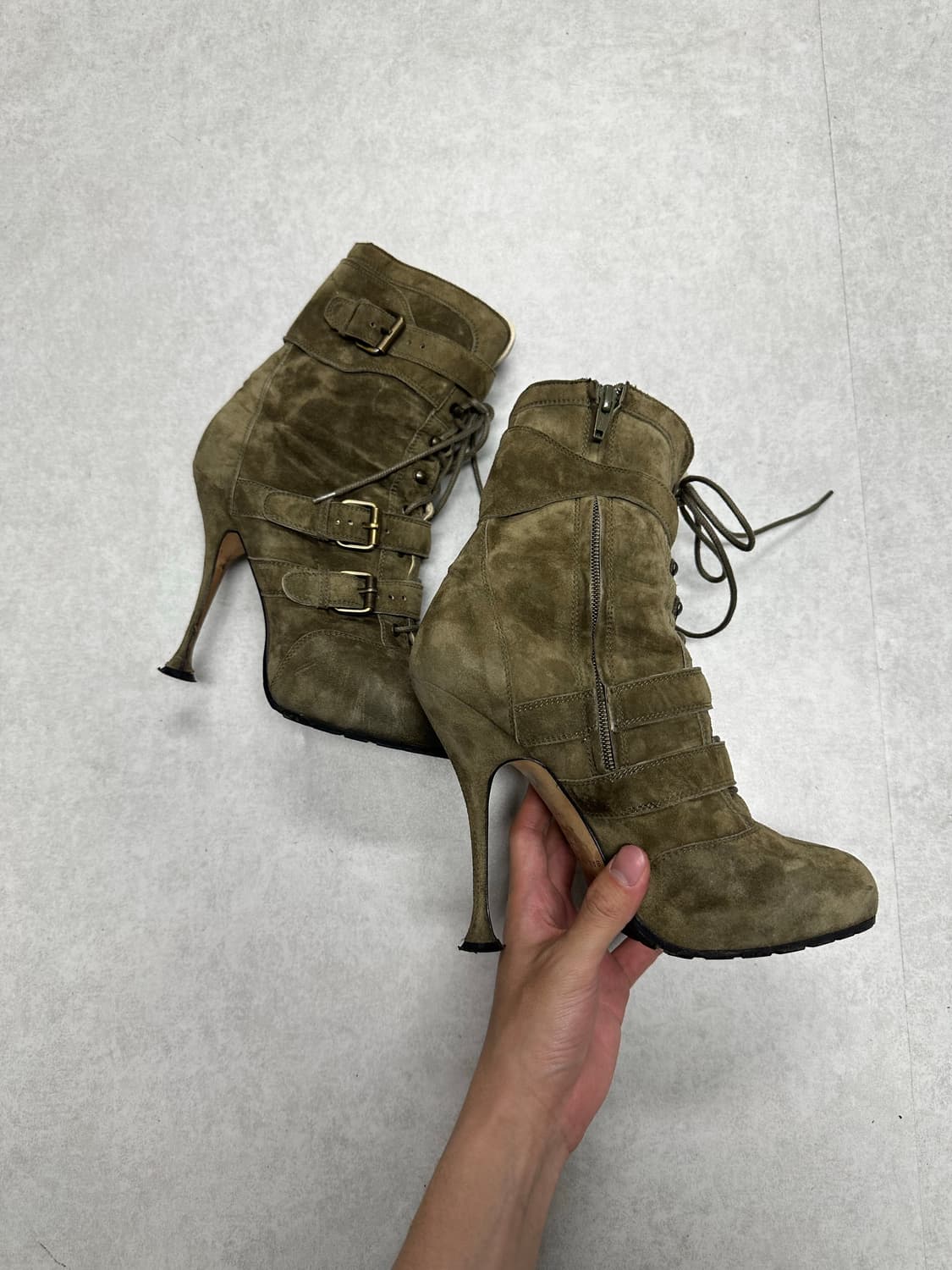 Brian Atwood 밀리터리 스트랩 스틸레토 힐 상품이미지8