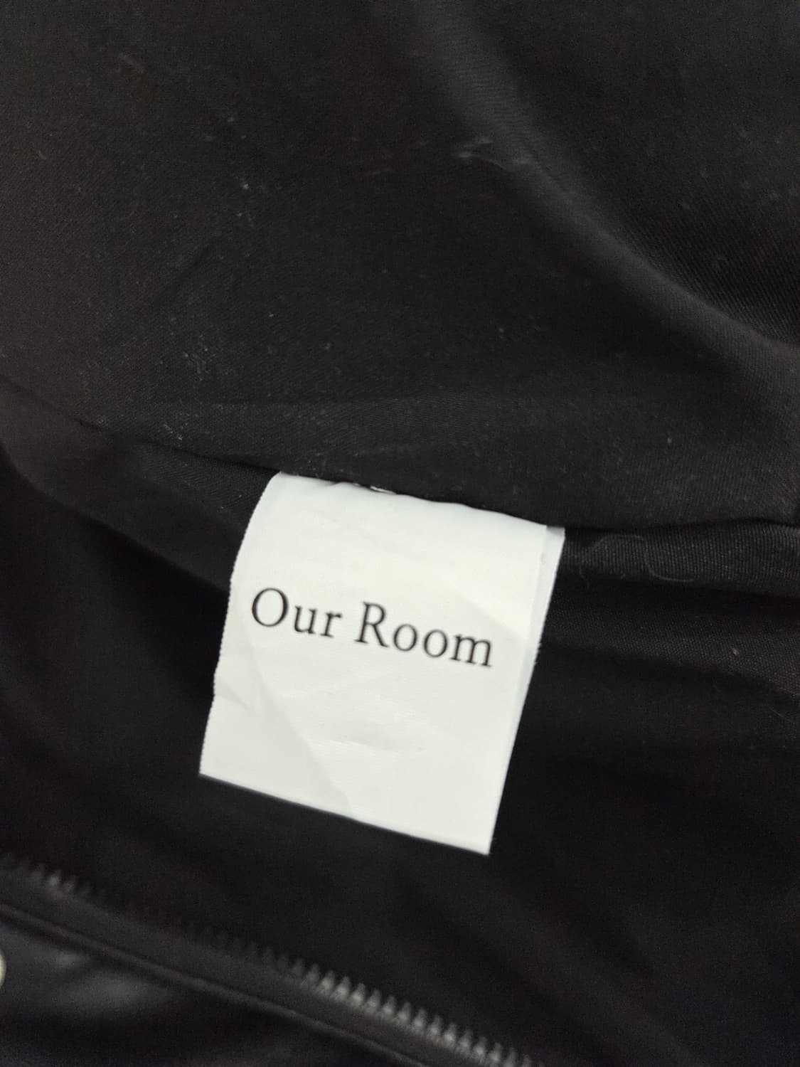 OUR ROOM 아워룸 레더 패딩 조끼 상품이미지8