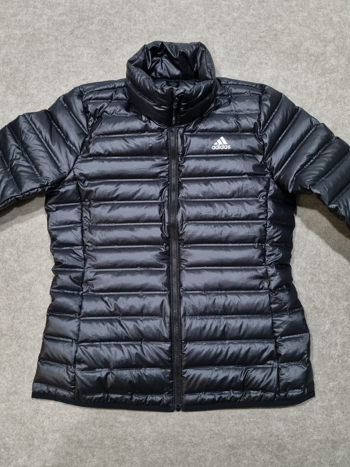 여성 95 아디다스 덕다운 유광 경량 패딩 상품이미지7