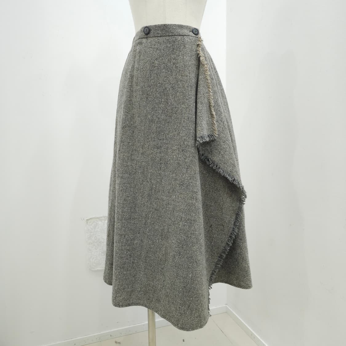 TRANS WORK 울 실크 그레이 랩스커트 상품이미지1