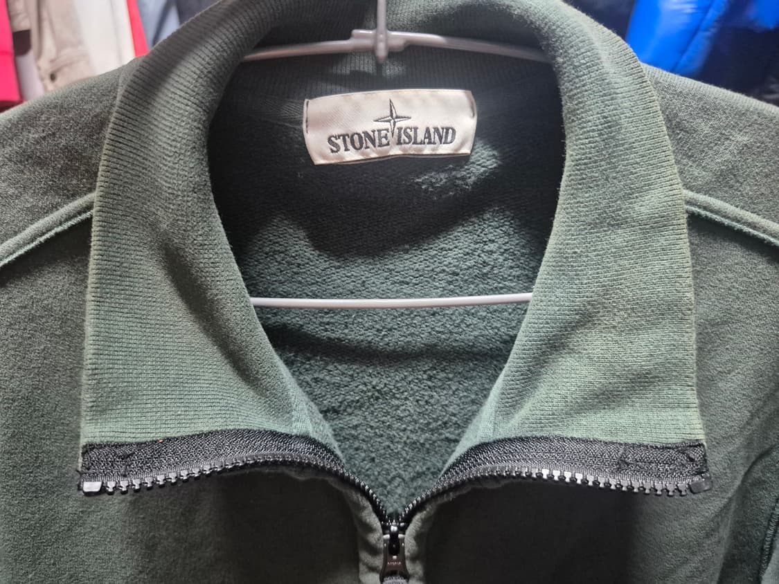 스톤 아일랜드 20s/s 와펜 코튼 집업 딥그린 M 정품 상품이미지2