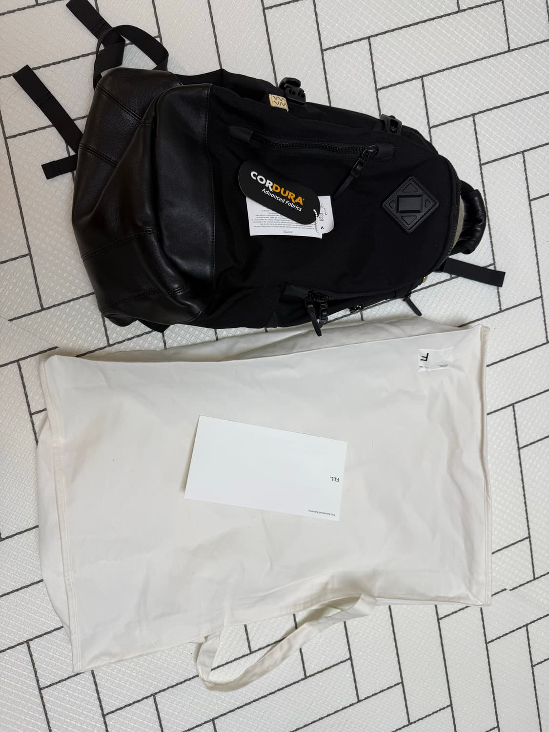 비즈빔 25fw 코듀라 백팩 20L 상품이미지1