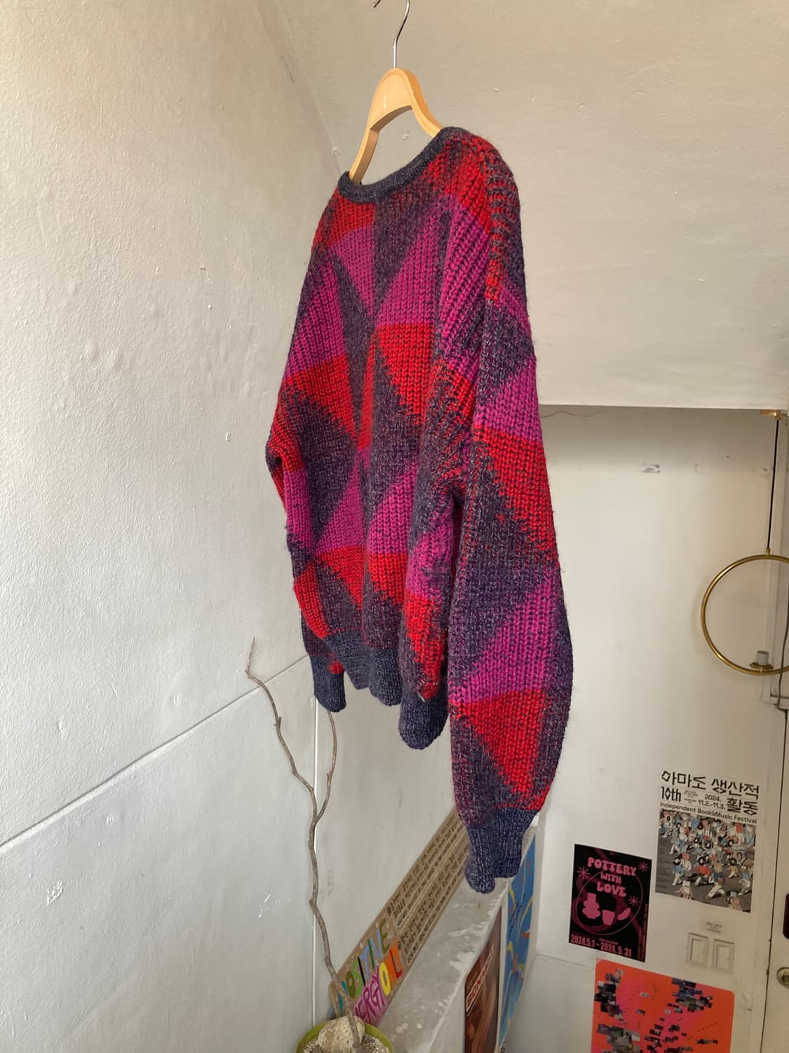 빈티지 그래픽 브이넥 크롭 니트 상품이미지7