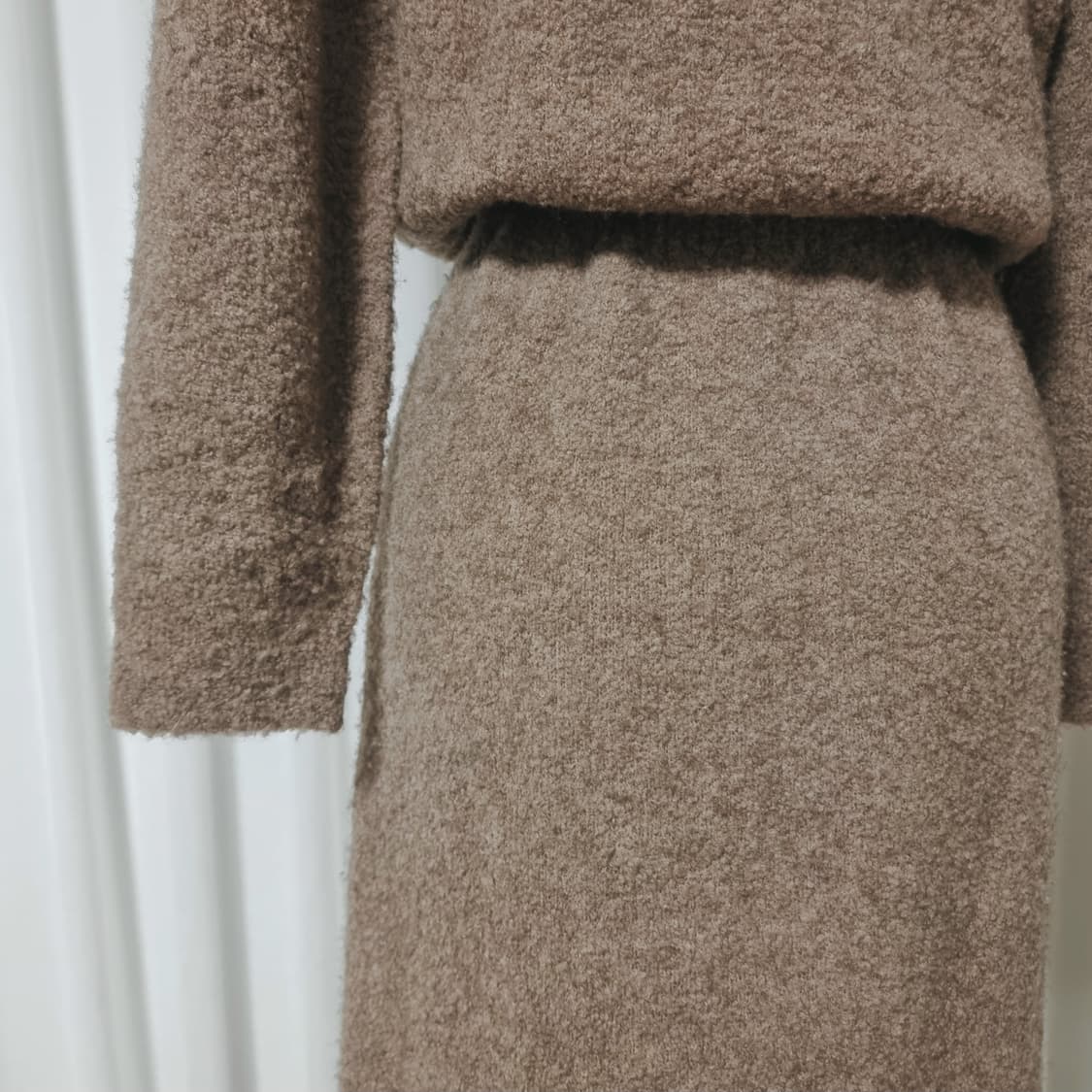 랑방컬렉션 부클 니트 롱원피스 울54,야크22혼방 (55쯤) 22년도생산 상품이미지5