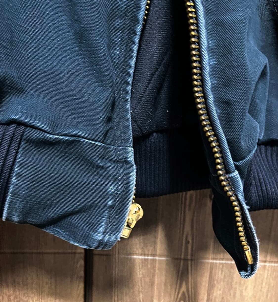 칼하트  j140 후드 집업 블랙 L 상품이미지2