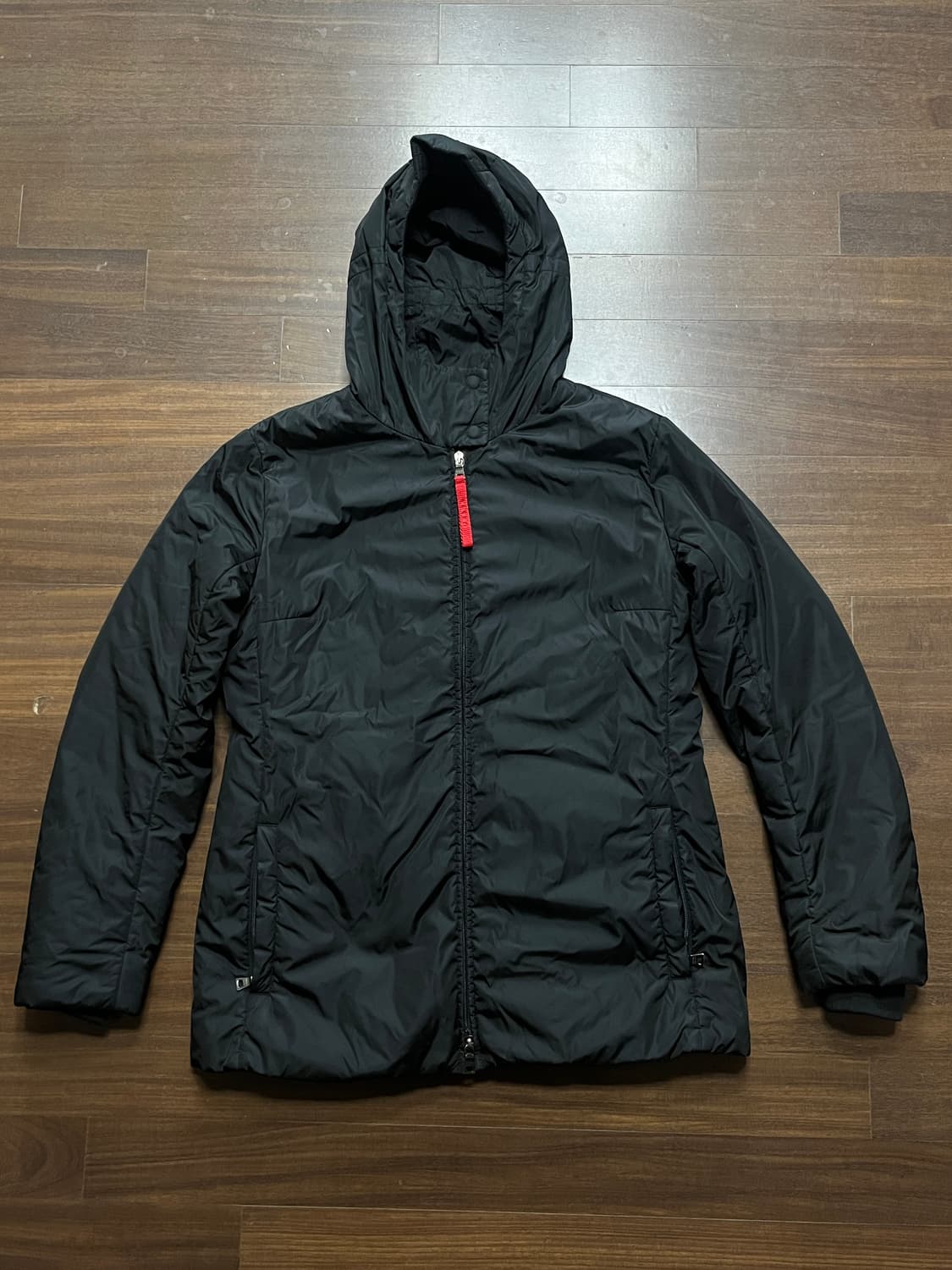 프라다 스포츠 후드 패딩 자켓 포코노 상품이미지1