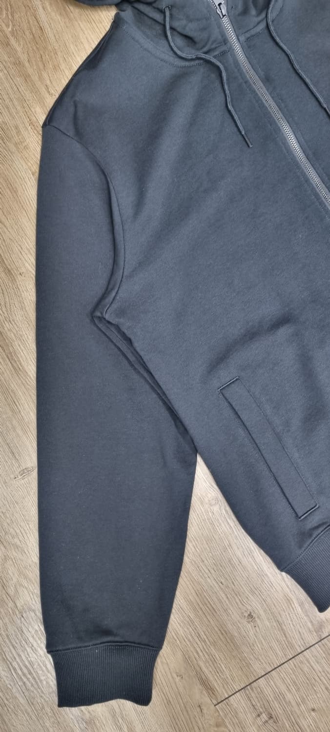 휴고보그 코튼 테리 후드집업 XL _ 남성가단 _ 58cm

총장_ 71 상품이미지4