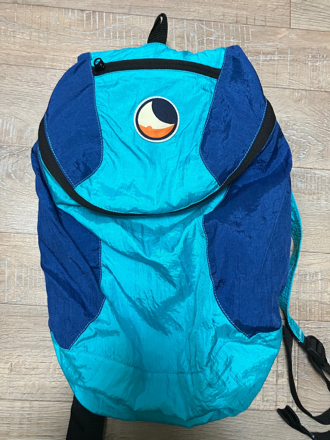 티켓투더문 백팩 xs 6L 상품이미지1