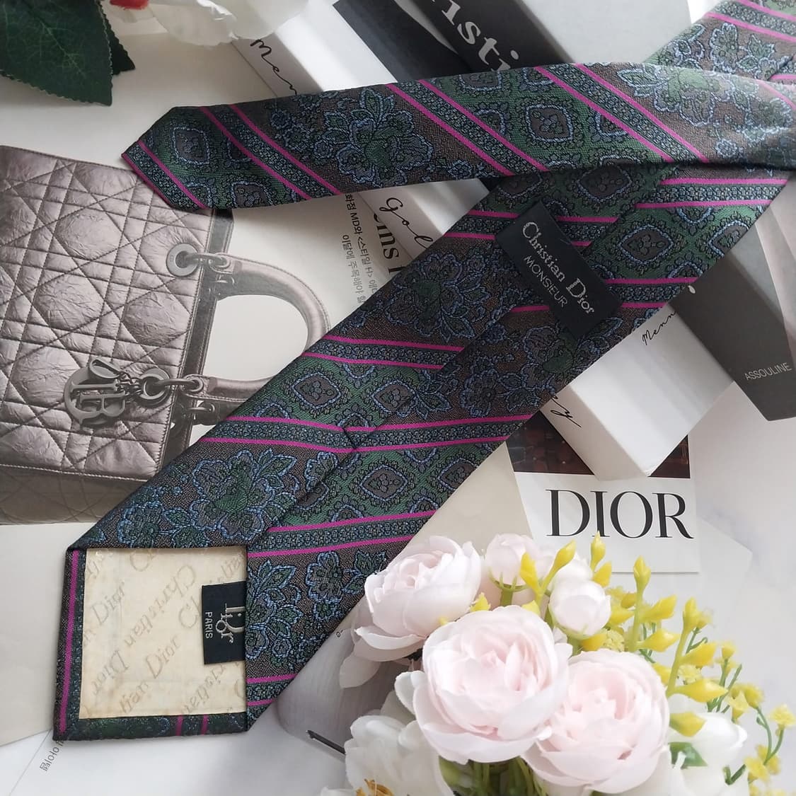 디올 실크 다크그린 패턴 넥타이 8.3cm A+~A등급 K2492
 상품이미지4