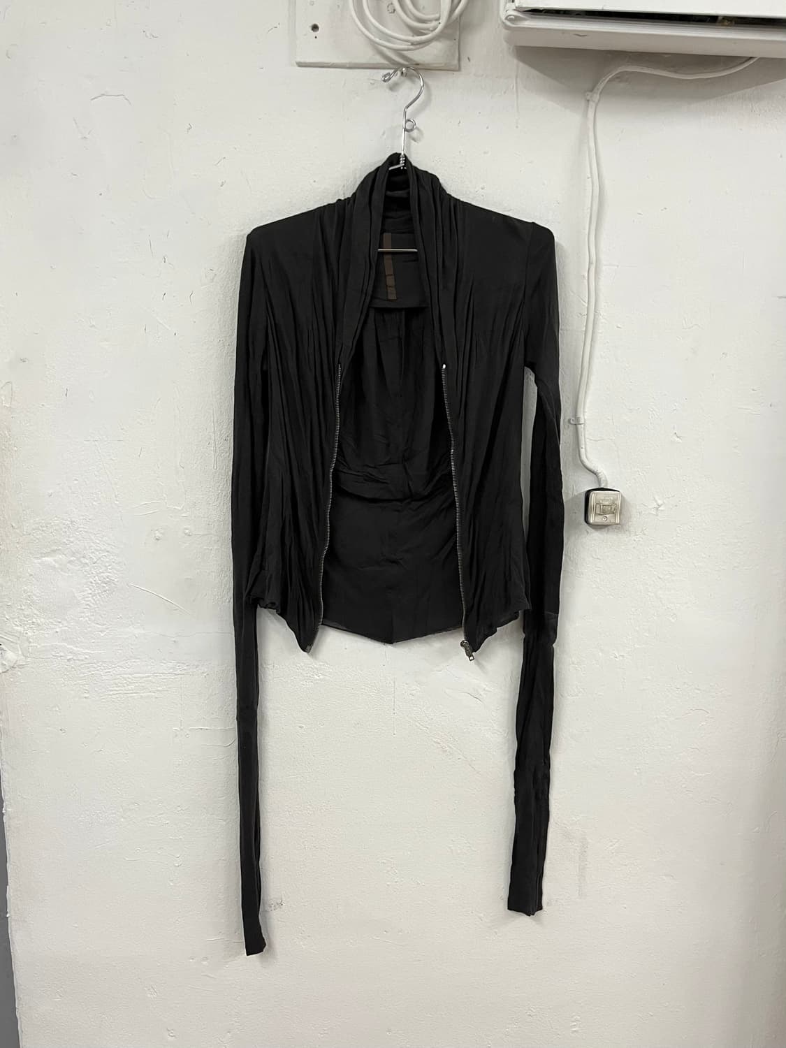 릭오웬스 릴리스 오버 슬리브 드레이프 집업 상품이미지3