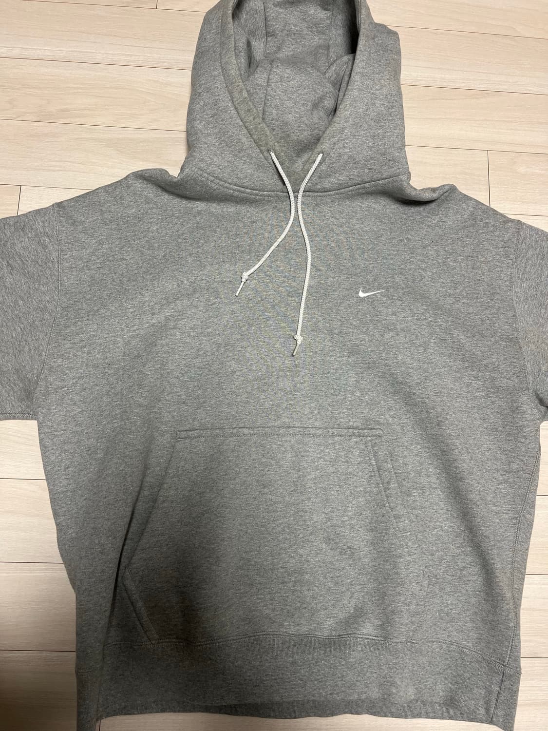 나이키 솔로 스우시 후드티 상품이미지1