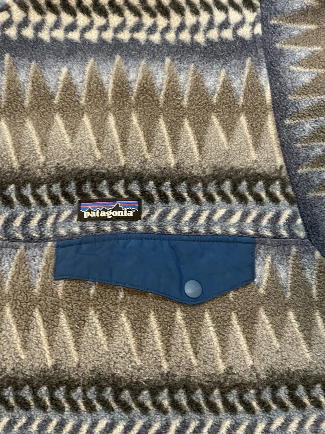 17FW 파타고니아 신칠라 스냅-T 아즈텍 패턴 상품이미지2