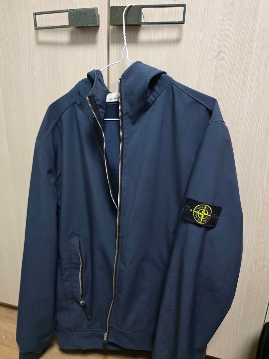 스톤아일랜드 소프트쉘 자켓 xl 상품이미지1
