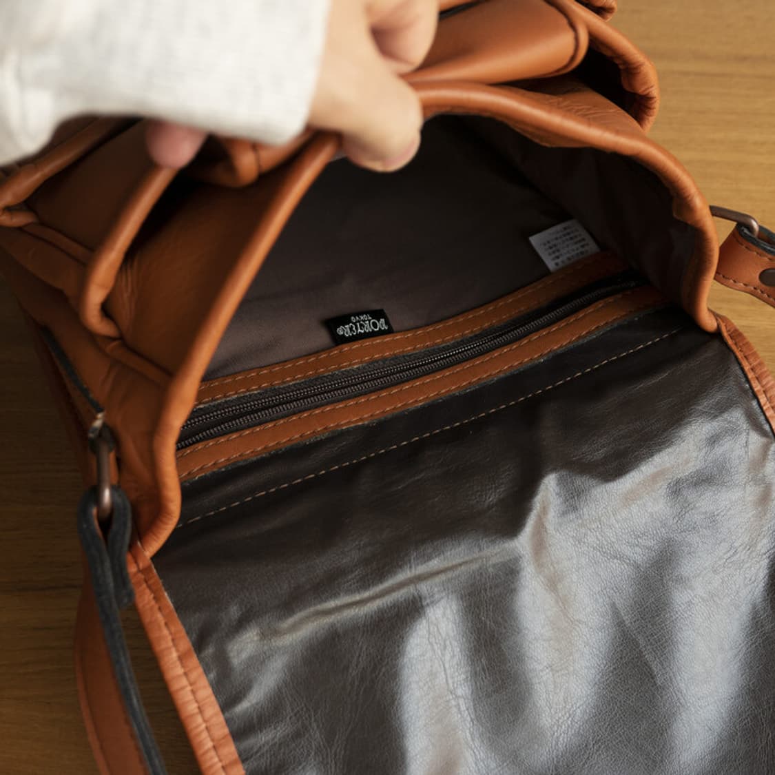 PORTER Leather Shoulder Bag 상품이미지7