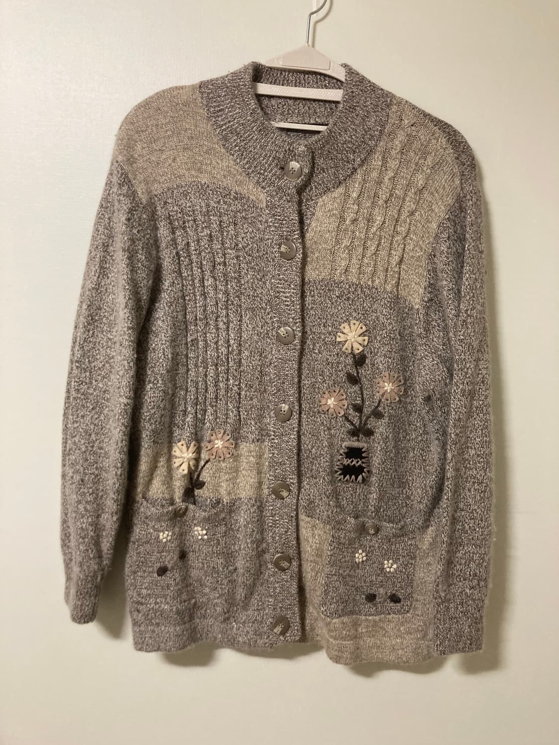 모리 자수 가디건 상품이미지1