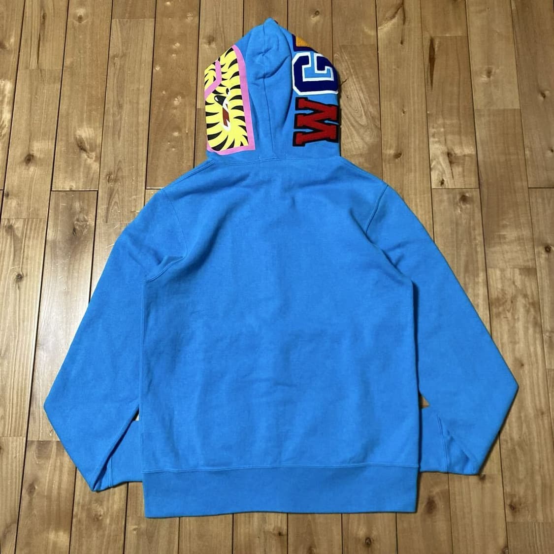 초레어 니고 시절 베이프 네온 샤크 후드집업 블루 상품이미지5