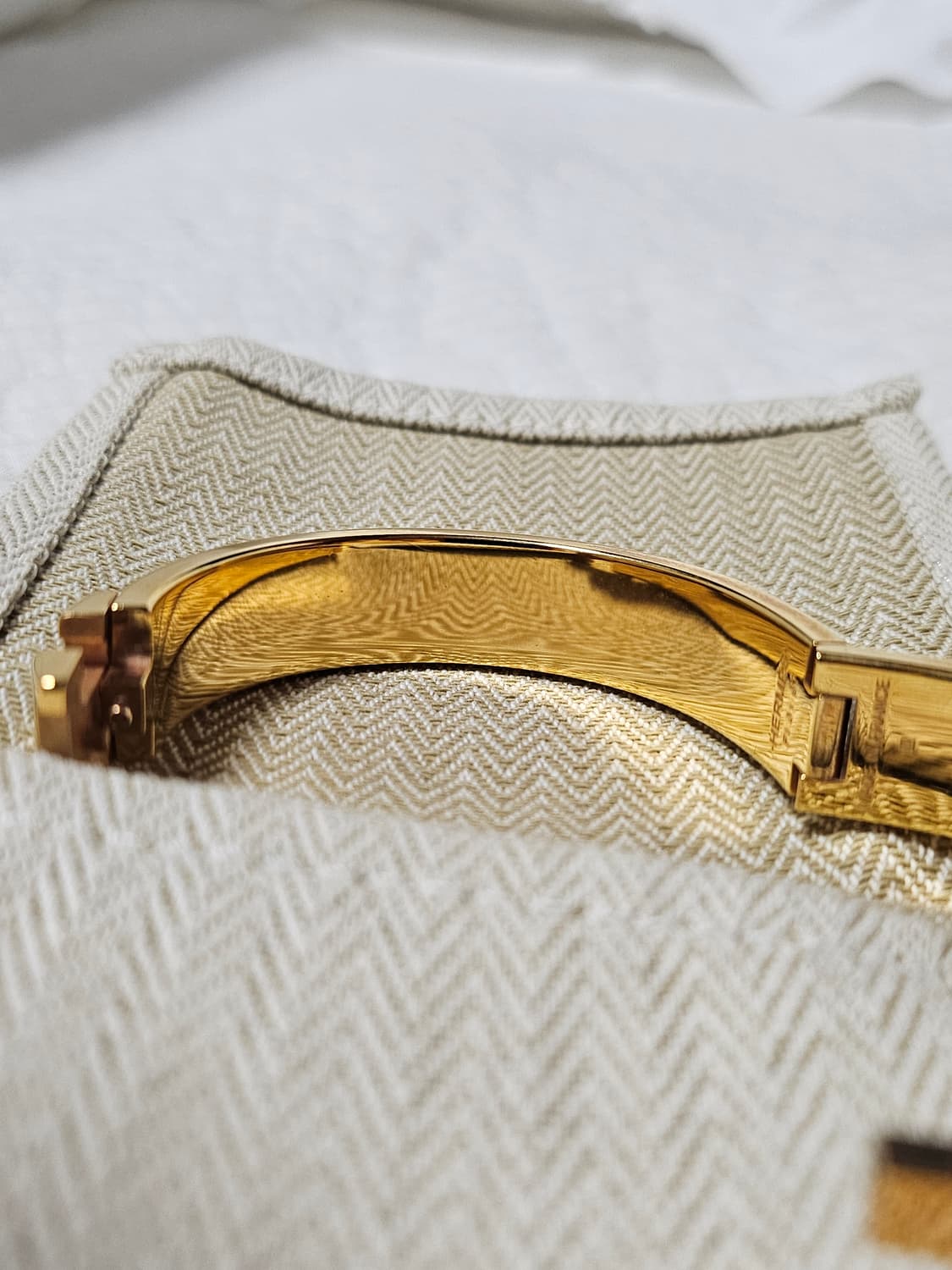 에르메스 클릭아슈 블랙골드 상품이미지6