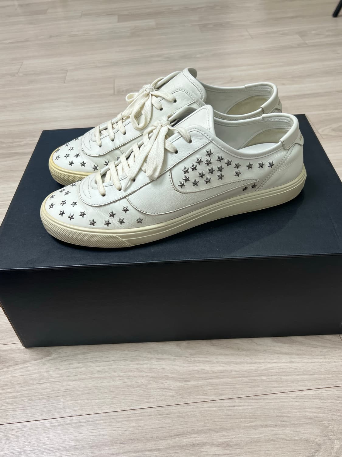 생로랑 / 앤디 로우탑 스타(스터드) / 41 상품이미지1