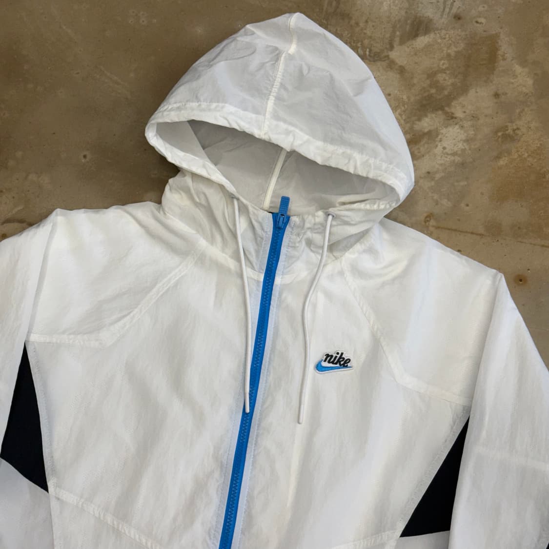 S 나이키 헤리티지 윈드러너 화이트 바람막이 상품이미지1