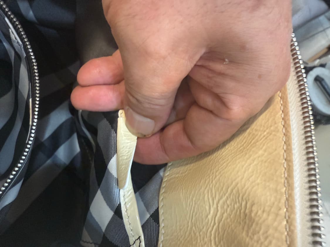 정품 버버리 2way백 팝니다 상품이미지9