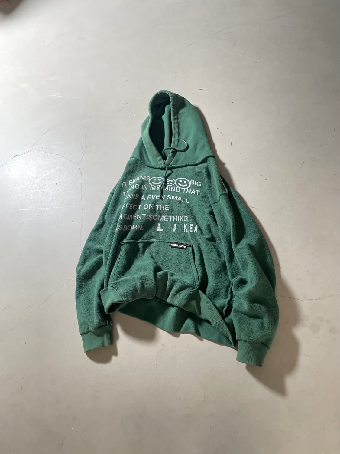 바디송 그래픽 후드 티 상품이미지1