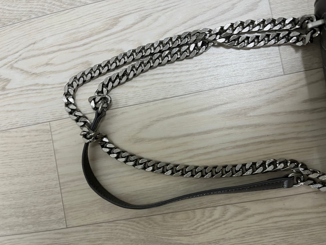 제이에스티나 조엘퀄팅백 그레이 상품이미지10