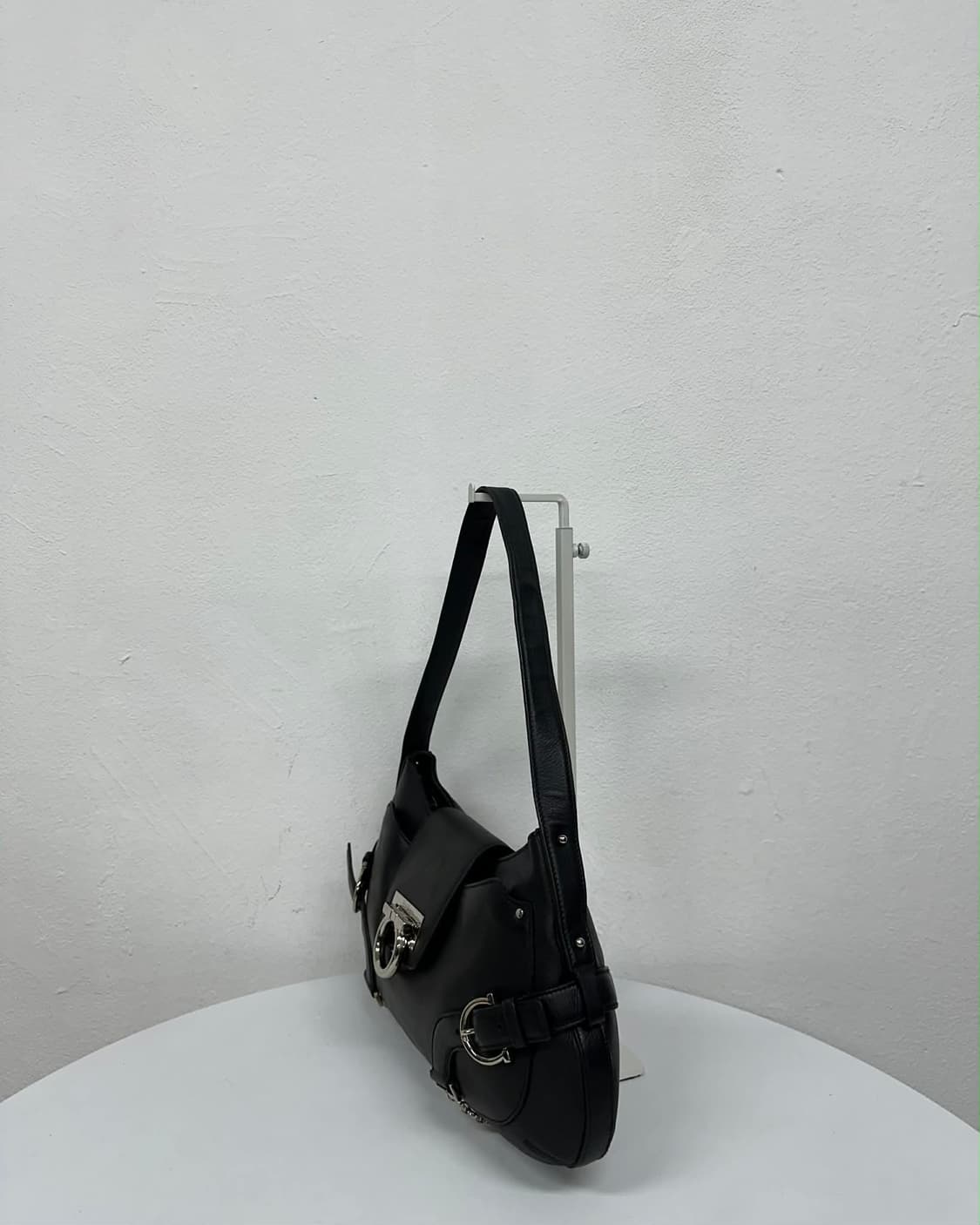 살바토레 페라가모 간치니 가죽 숄더 & 토트백 상품이미지2