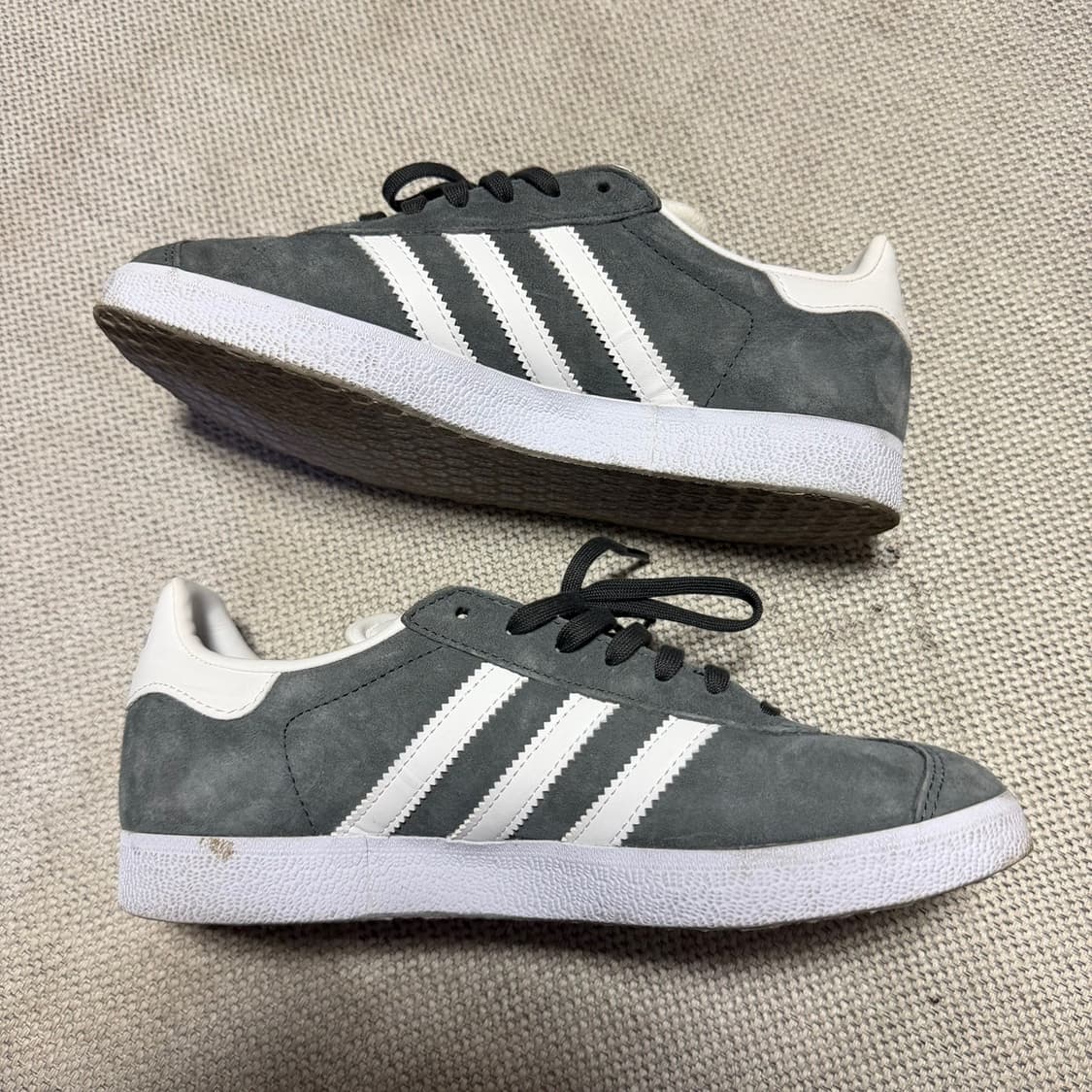 아디다스 가젤 스웨이드 그레이 스니커즈 상품이미지8