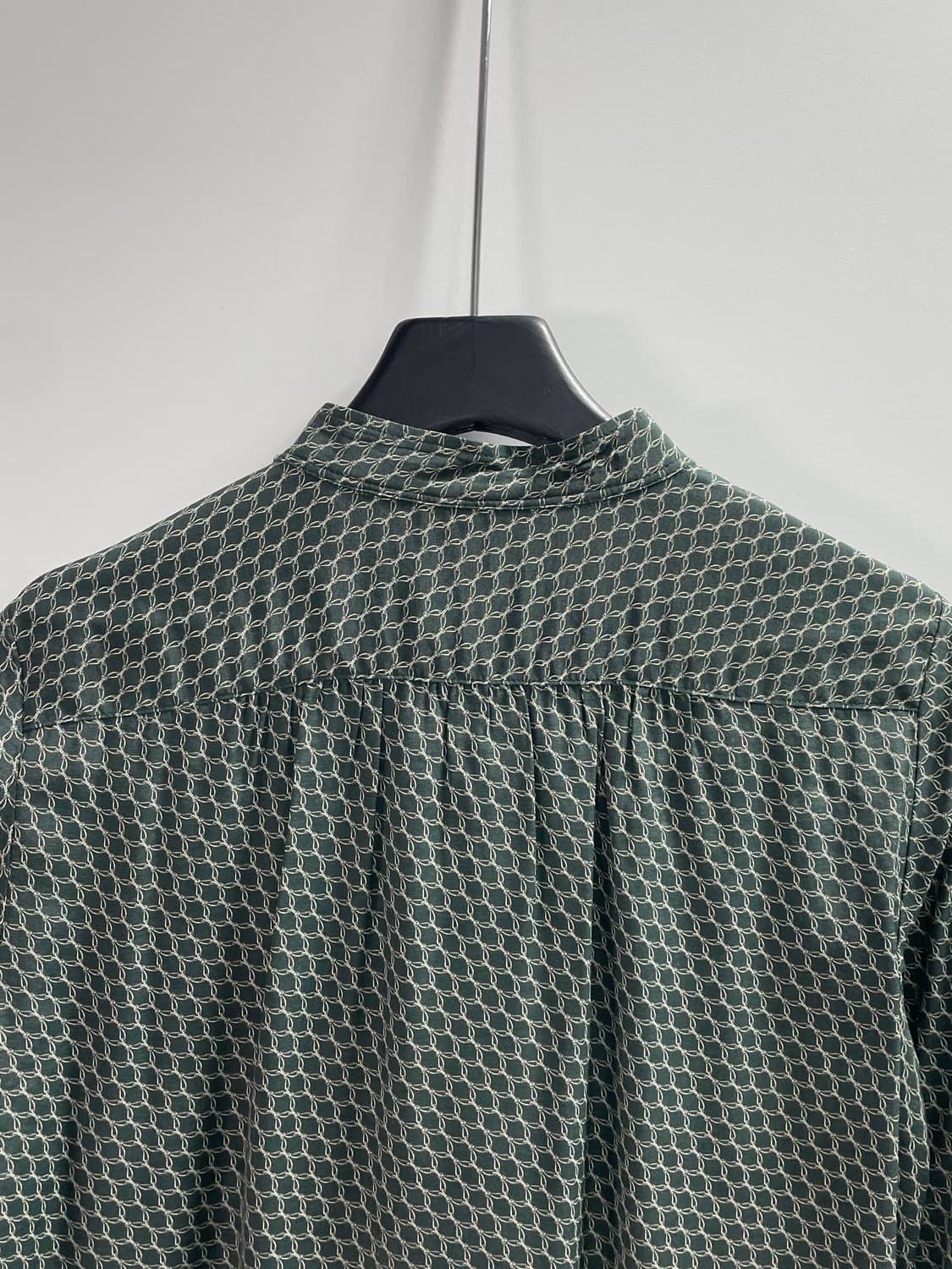 APC 아페쎄 패턴 차이나카라 레이온 블라우스 (on.208) 상품이미지5