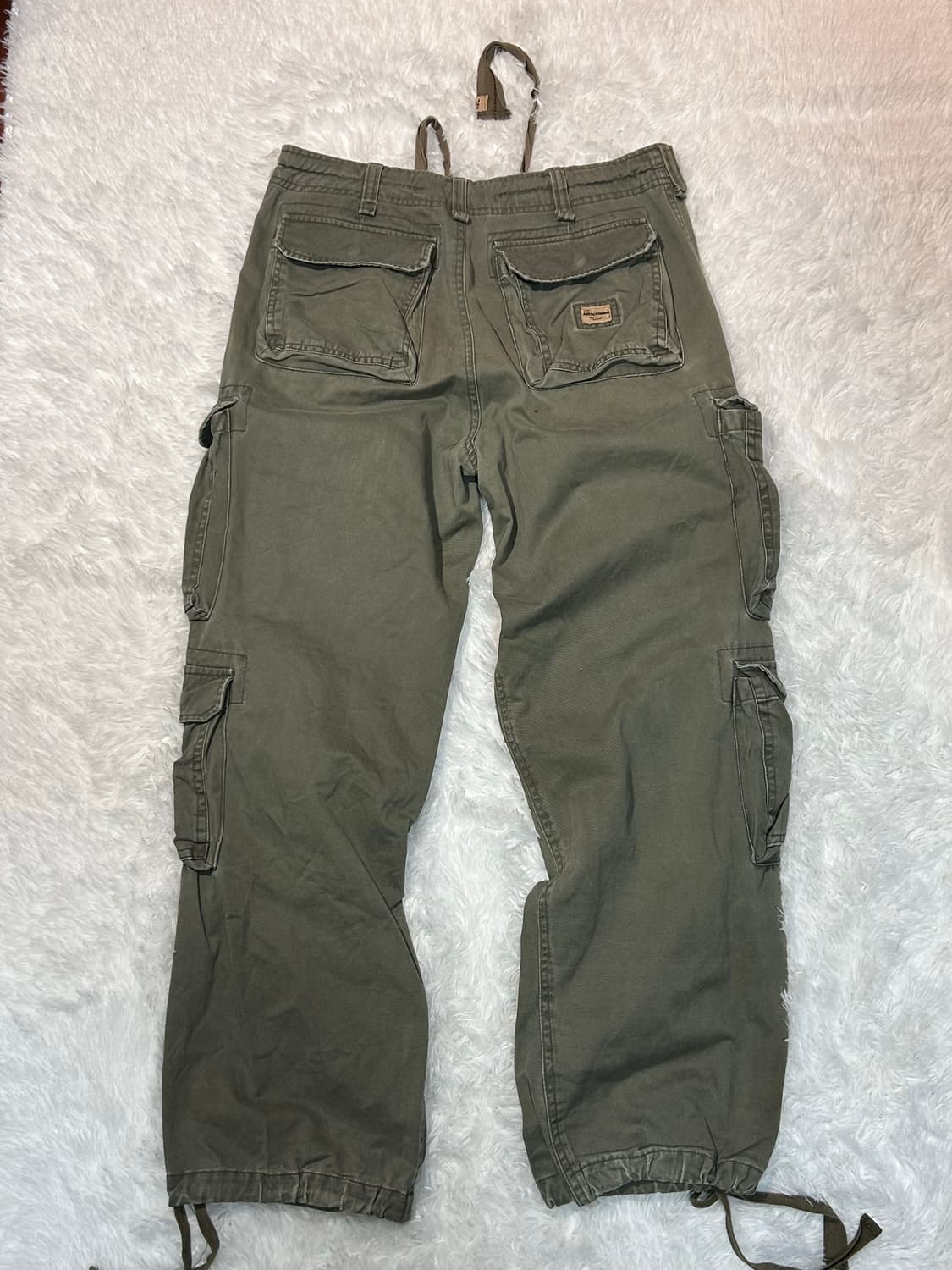 Abercrombie y2k multi cargo pants 상품이미지4