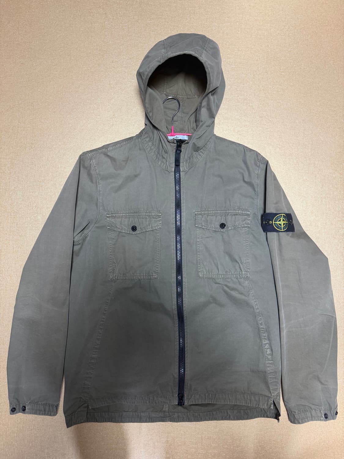 [사이즈 모름]스톤 아일랜드 가먼트 후드 자켓 카키 상품이미지1