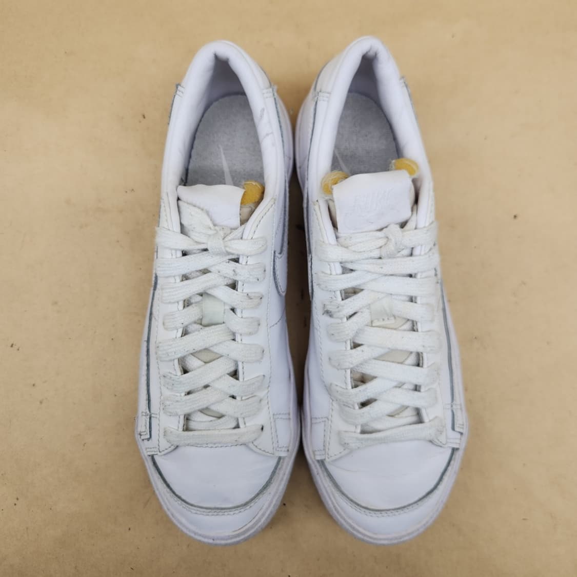 나이키 블레이저 로우 77 여성스니커즈235 상품이미지2