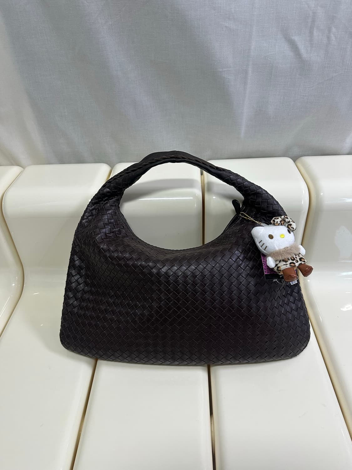 [A+ 정품] 보테가베네타 호보백 미디움 다크브라운 상품이미지8