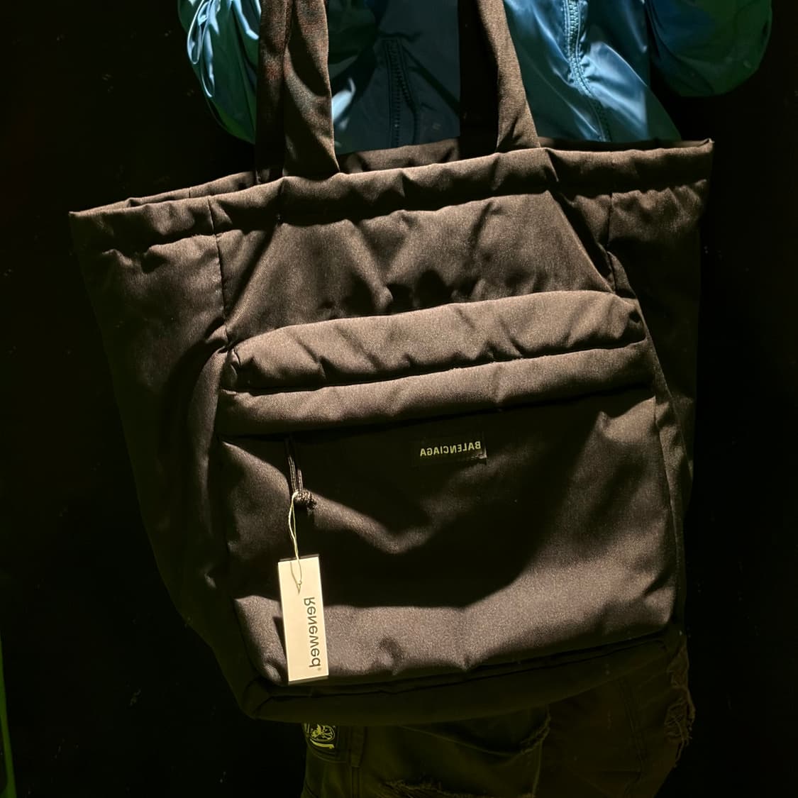 발렌시아가 나일론 토트백 상품이미지4