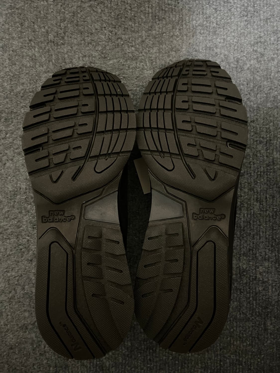 [260]뉴발란스 992 트리플블랙 코어블랙 상품이미지8