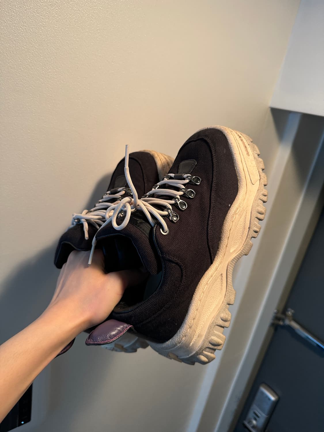 Eytys 이티스 블랙 스니커즈 250 상품이미지1