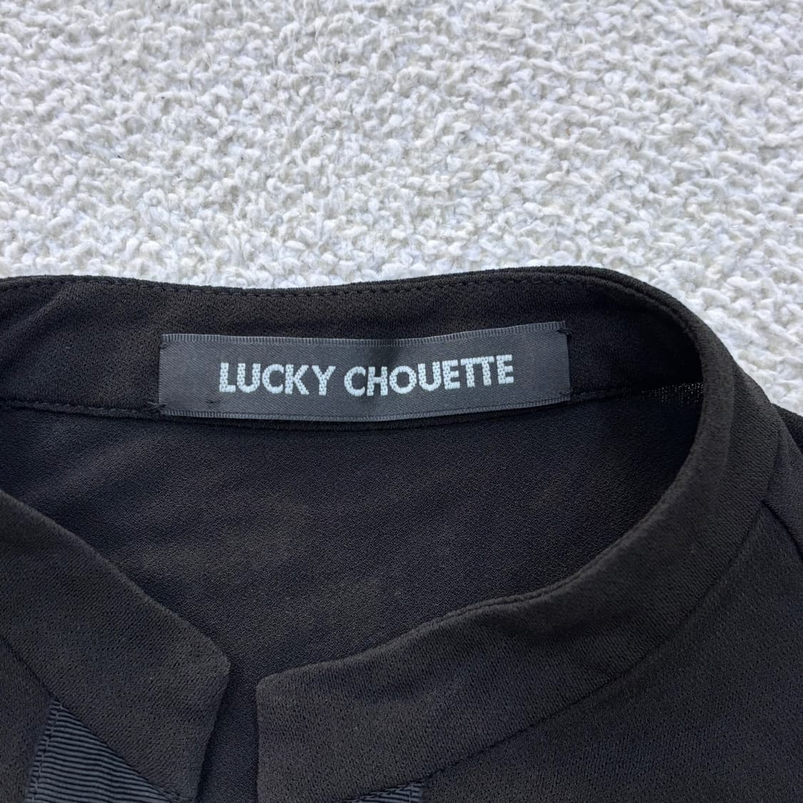 36 럭키슈에뜨 벨벳 프릴 블라우스 0330E 상품이미지3