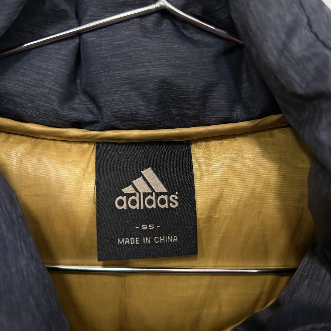 아디다스 올드스쿨 첼시 구스다운 패딩 자켓 상품이미지3