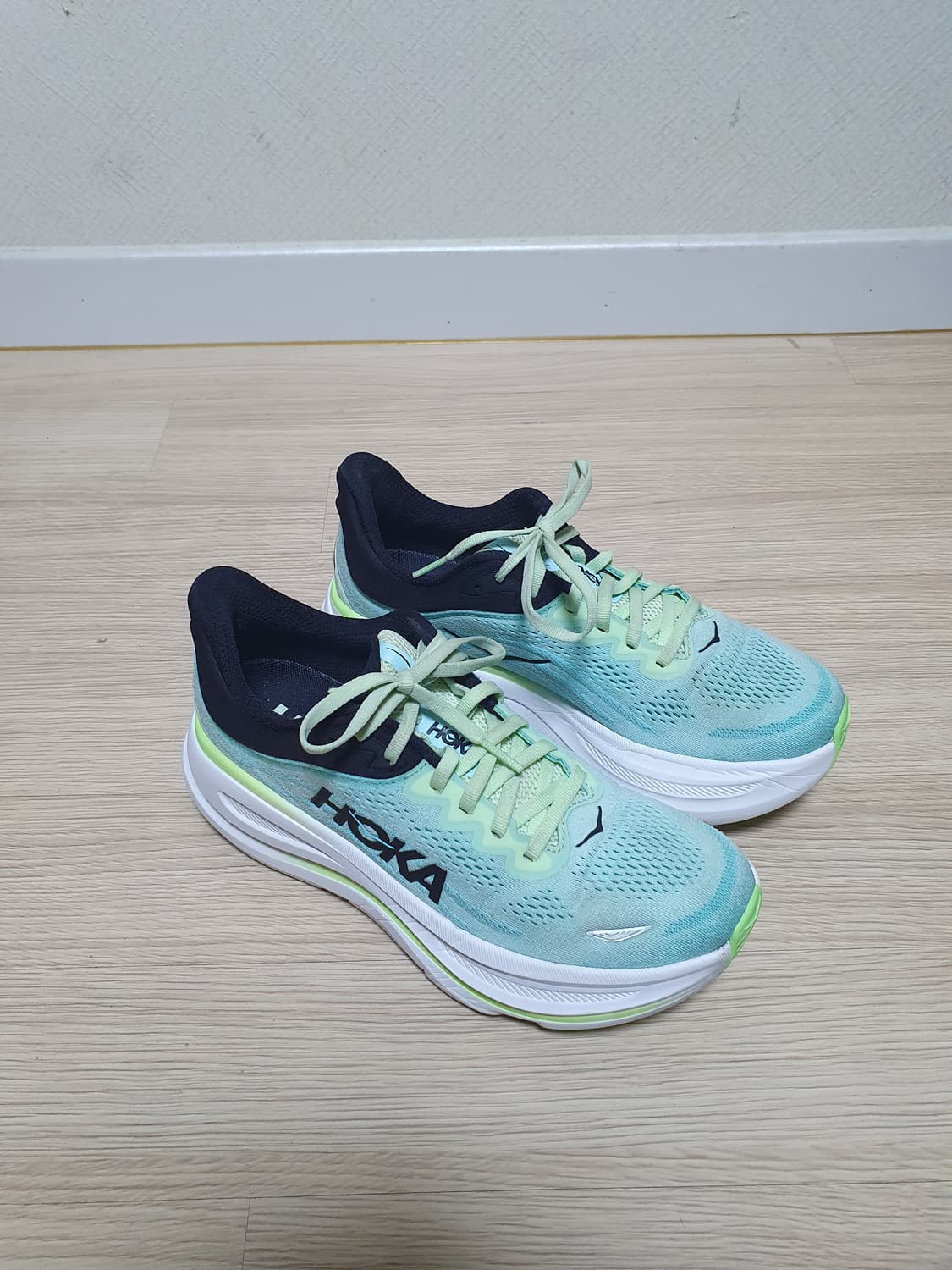 호카 본디9 루나 모스 운동화 255 상품이미지2