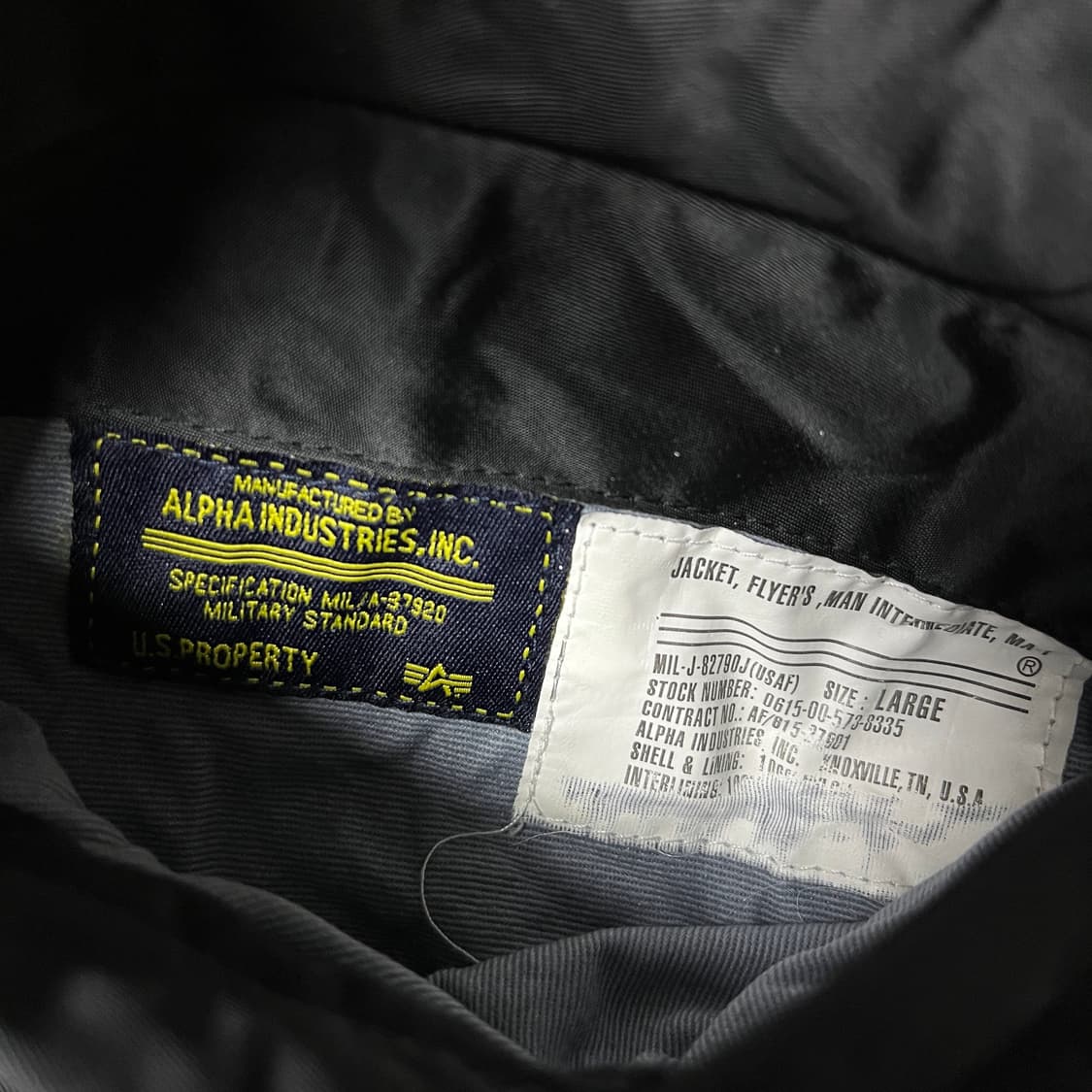 Alpha Industries MA-1 Flight Jacket 상품이미지5
