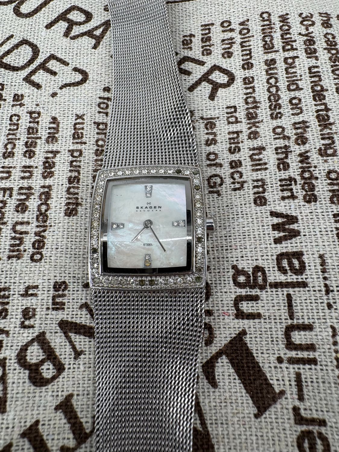SKAGEN 여성 메쉬 스트랩 크리스털 빈티지 시계 상품이미지1