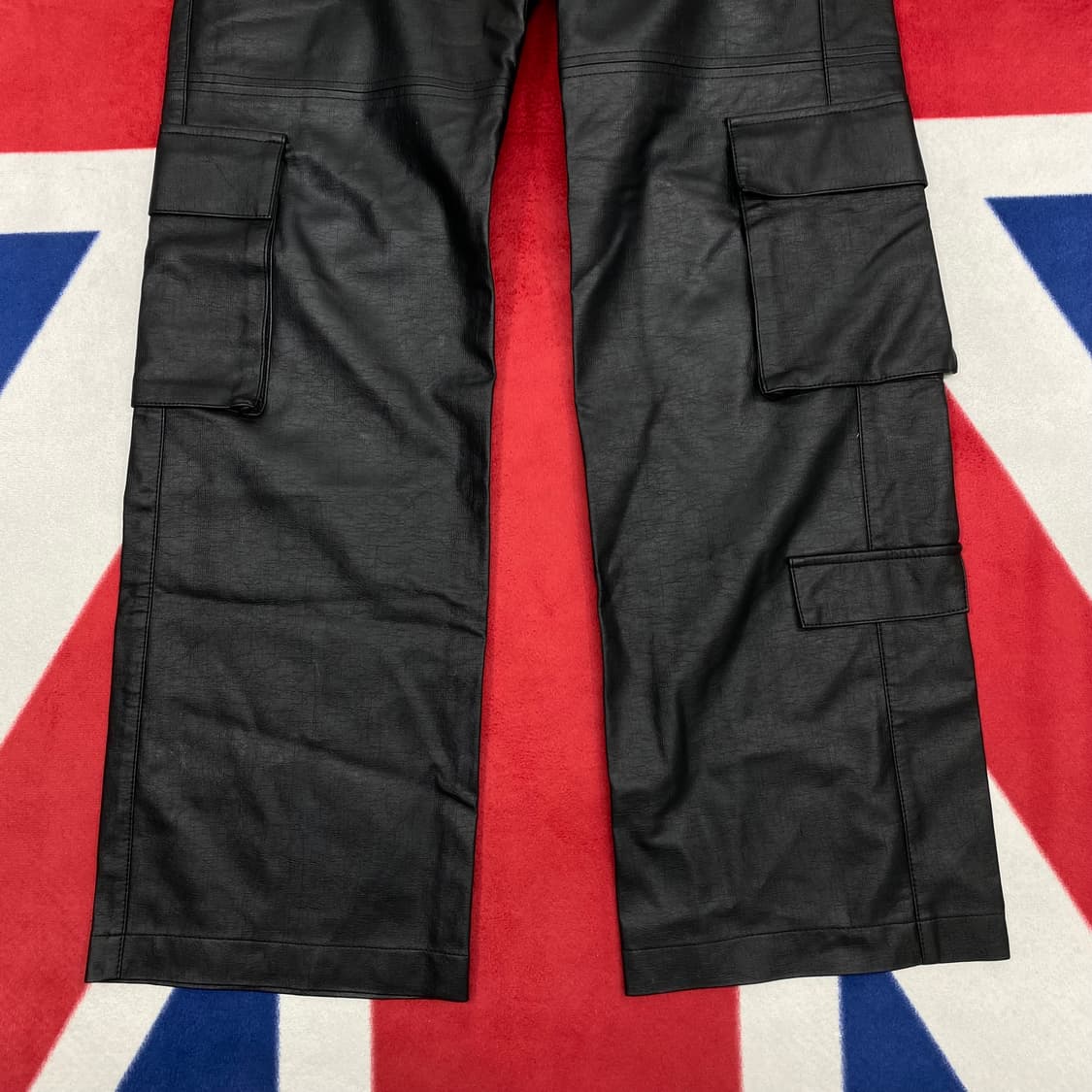 오데스 레더 카고팬츠 1 상품이미지3