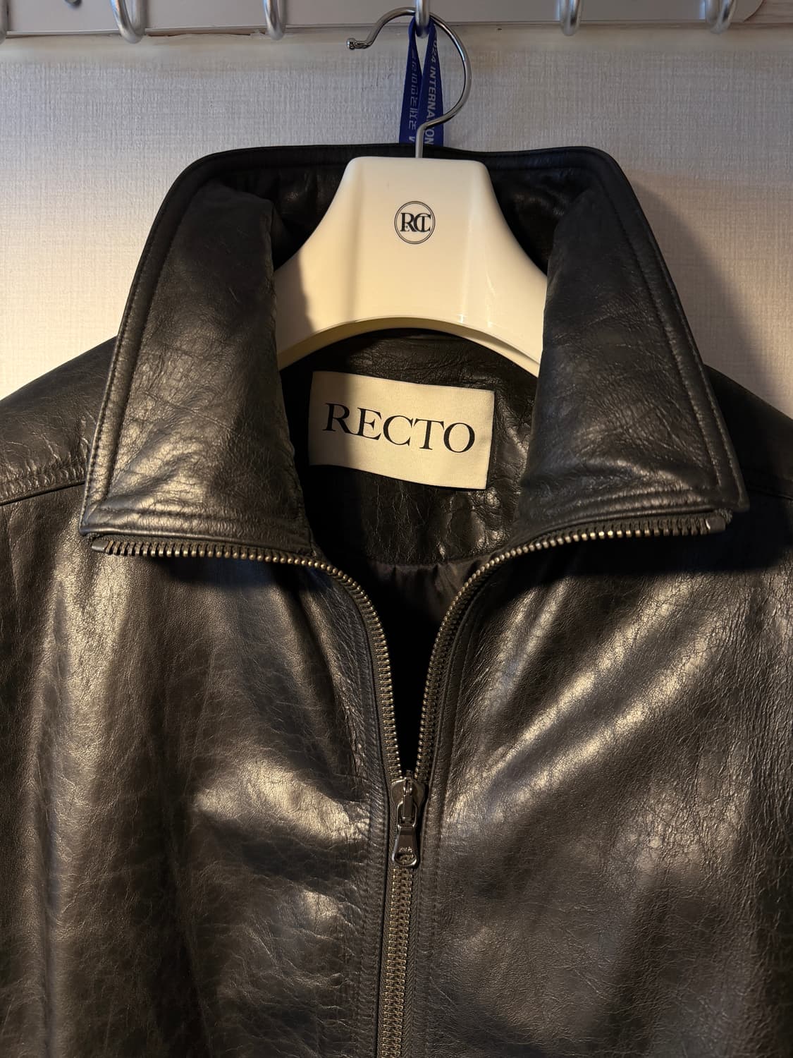 렉토 25SS 빈티지 크랙 레더 점퍼 블랙 XL 사이즈 팝니다 상품이미지3