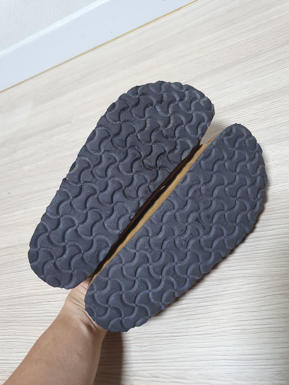 버켄스탁 아리조나 스웨이드 슬리퍼 240 상품이미지7